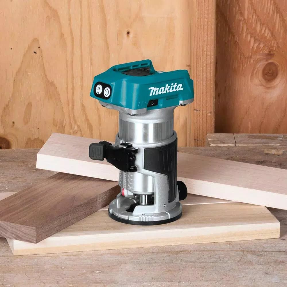 Makita 18V LXT Brushless Router, Jig Saw, and 2 Gal. Dust Extractor Combo Kit with 5.0 Ah Battery and Charger