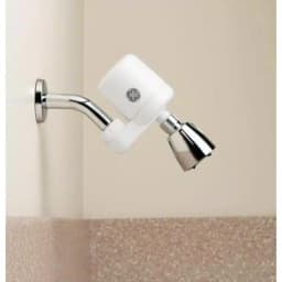 GE Universal Shower Water Filtration System with Carbon Spun Fiber Filter thumbnail 2
