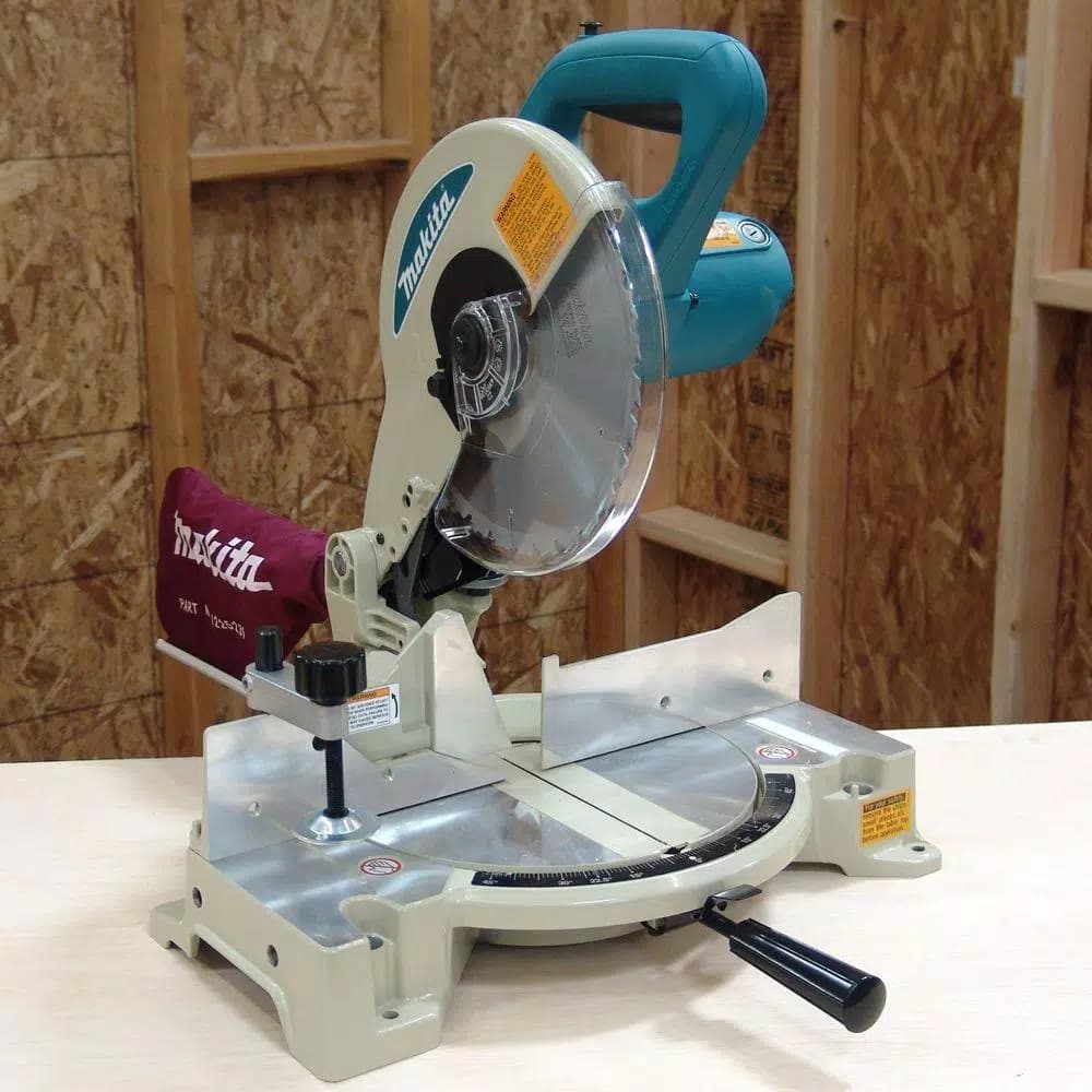 Makita 10 in. 15 Amp Corded Single Bevel Compound Miter Saw with 40T Carbide Blade