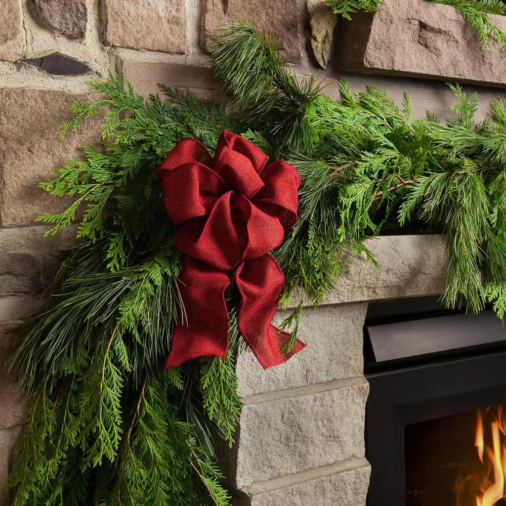 VAN ZYVERDEN 25 ft. Fresh Cut Pacific Northwest Princess Pine and Western Red Cedar Holiday Garland