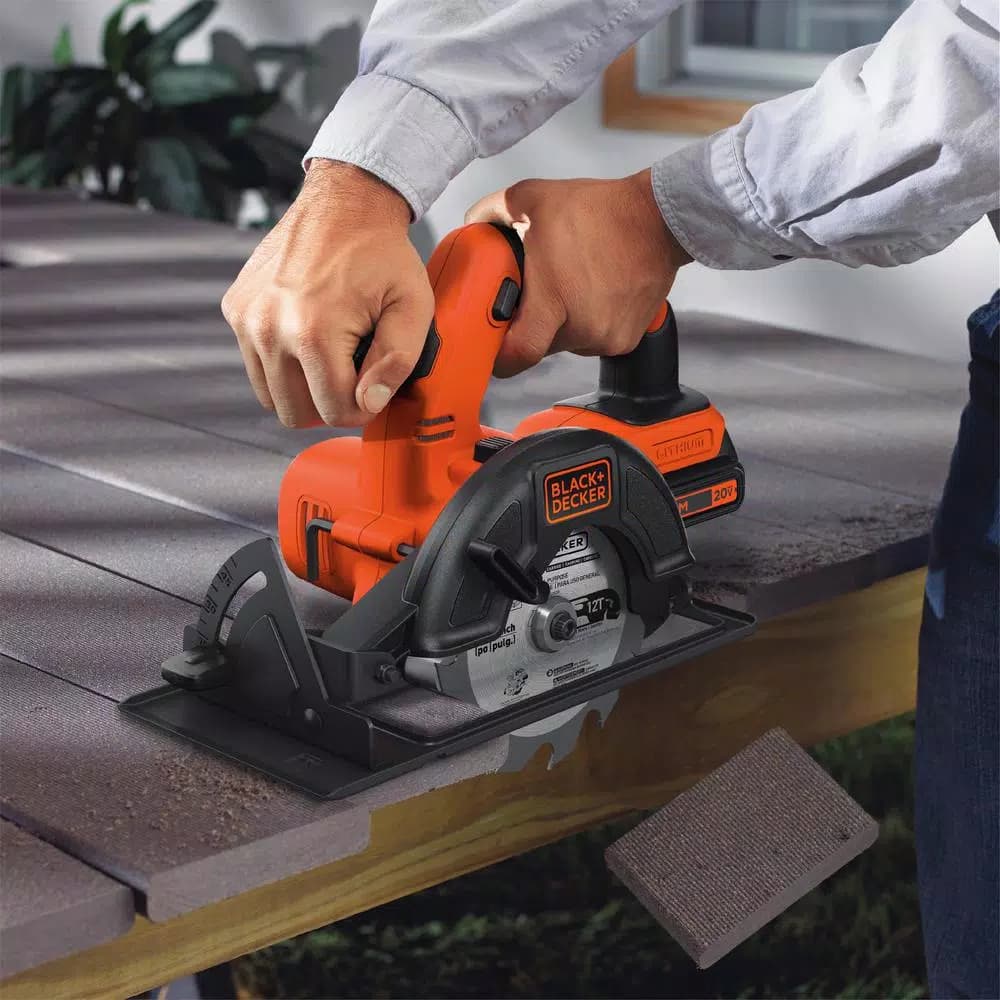 BLACK+DECKER BLACK & DECKER 20V MAX Lithium-Ion Cordless 5-1/2 in. Circular Saw (Tool Only)