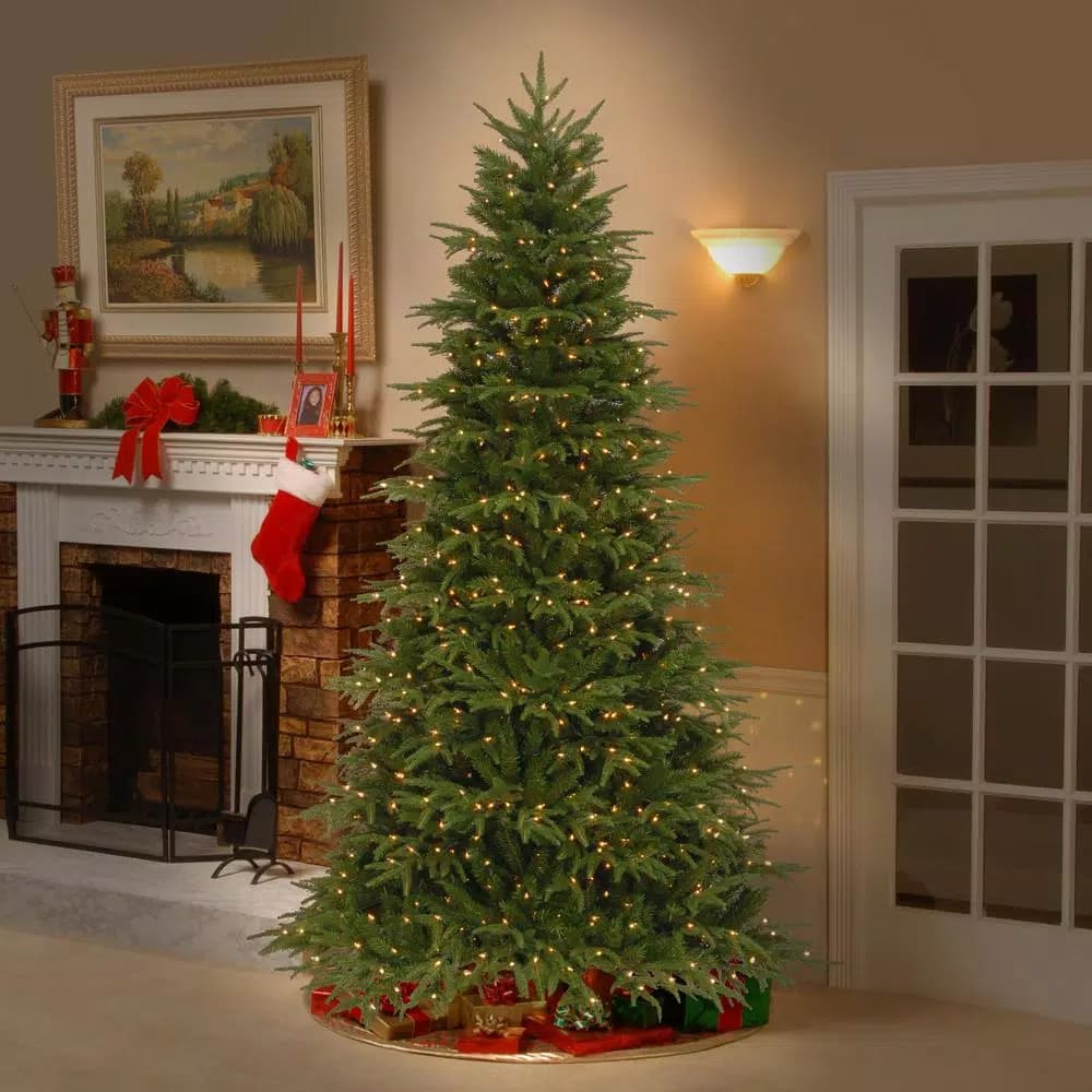 National Tree Company 7.5 ft. Northern Frasier Fir Artificial Christmas Tree with 800 Clear Lights