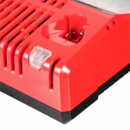 Milwaukee M18 REDLITHIUM XC5.0 18V Lithium-Ion Battery & Charger Starter Kit thumbnail 4