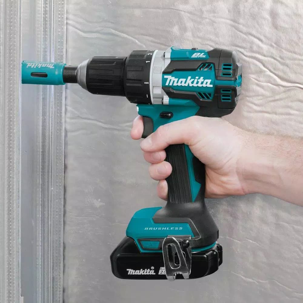 Makita 18V LXT Brushless 1/2 in. Driver-Drill Kit w/ (2) 2.0Ah Batteries, Charger & Bag
