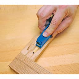 Kreg 8.25 in. Mini Jig Pocket Hole Kit thumbnail 6