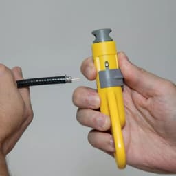 Klein Tools Coax Combination Radial Stripper for RG6, RG59, RG11, and RG7 Cables thumbnail 8