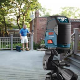 Bosch GCL 2-160 S Self-Leveling Cross-Line Laser Level & GLM165-40 165 ft. Laser Measure Combo Kit thumbnail 8