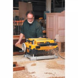 DEWALT 13 in. Heavy-Duty 2-Speed Thickness Planer with Stand and Tables thumbnail 7