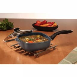 Swiss Diamond Classic Series 2.1 qt. Square Cast Aluminum Nonstick Saute Pan with Glass Lid, Gray thumbnail 2