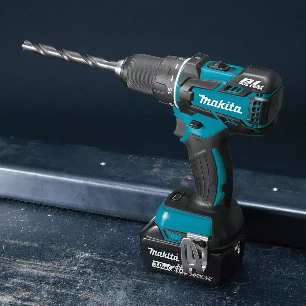Makita 18V LXT Brushless 1/2 in. Driver-Drill Kit with 3.0Ah Battery and Charger