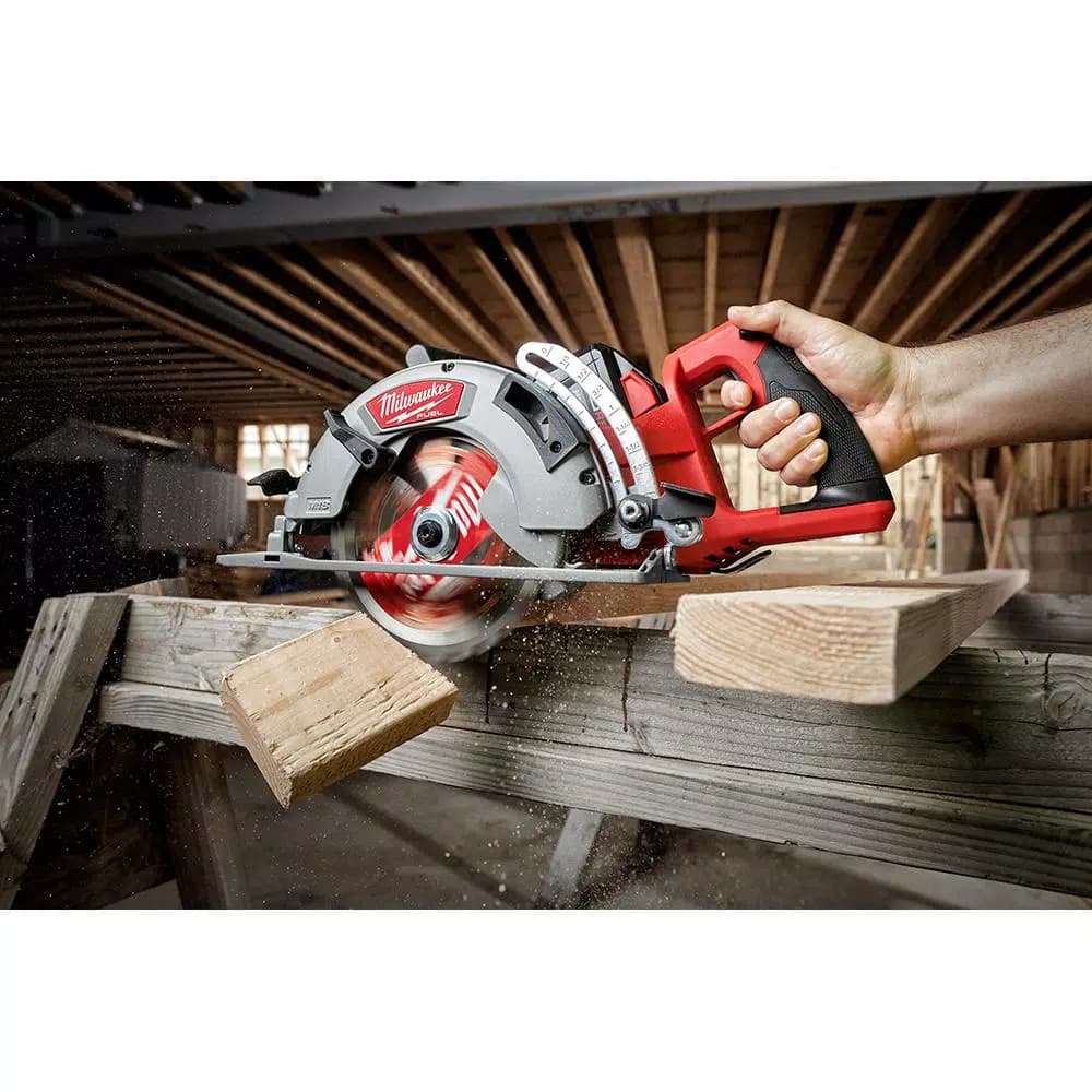 Milwaukee M18 FUEL 7-1/4 in. Rear Handle Circular Saw (Tool-Only)