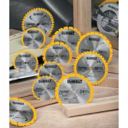 DEWALT 10 in. 32-Teeth Construction Carbide Circular Saw Blade thumbnail 3