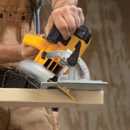 DEWALT 15 Amp 7-1/4 in. Lightweight Corded Circular Saw thumbnail 11