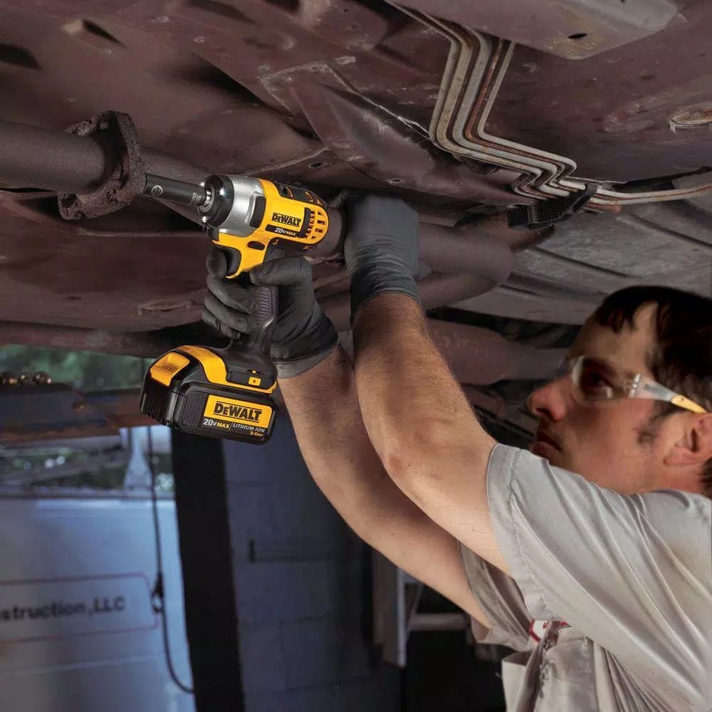DEWALT 20V MAX Cordless 3/8 in. Impact Wrench with Hog Ring (Tool-Only)