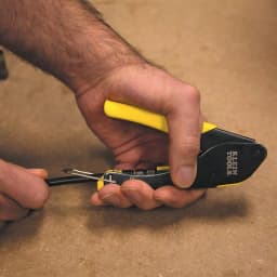 Klein Tools Coax Installation and Testing Kit with Universal F-Compression Connectors thumbnail 3