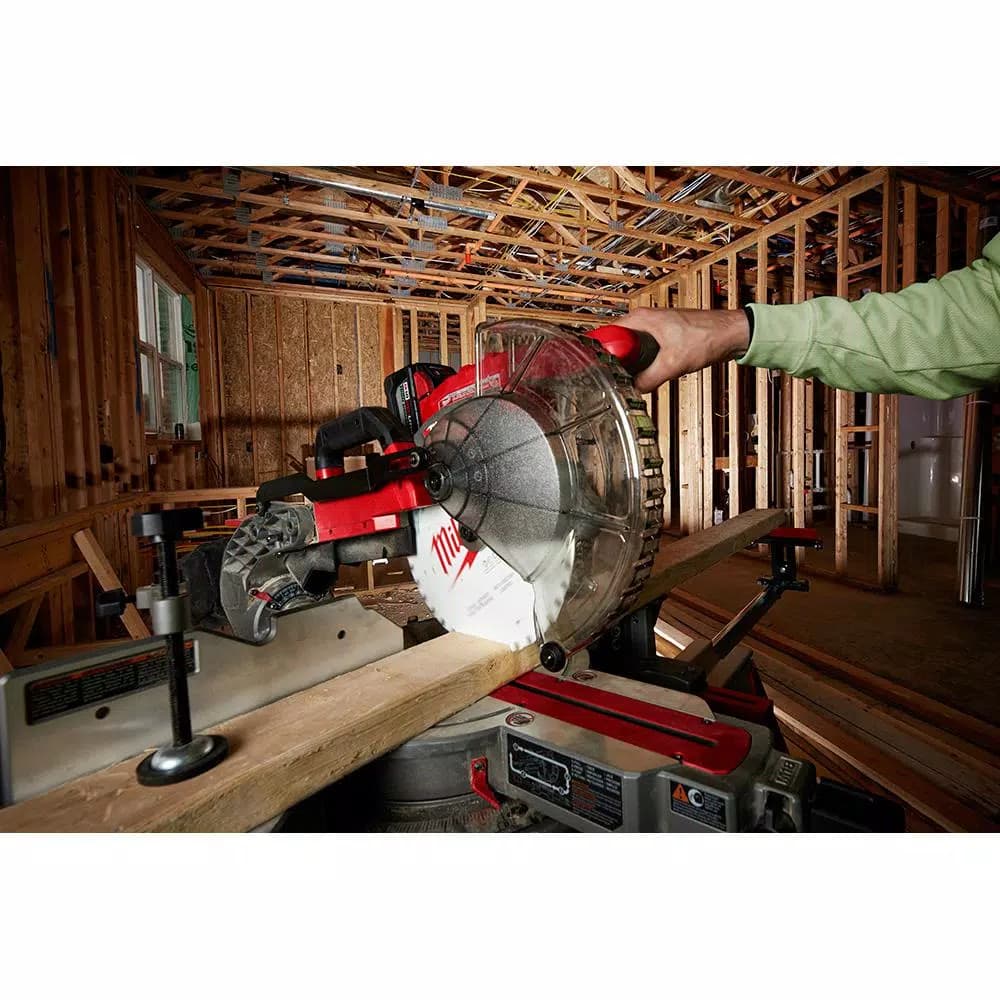 Milwaukee M18 FUEL 10 in. Dual Bevel Sliding Compound Miter Saw Kit with 9.0 Ah Battery and Rapid Charger