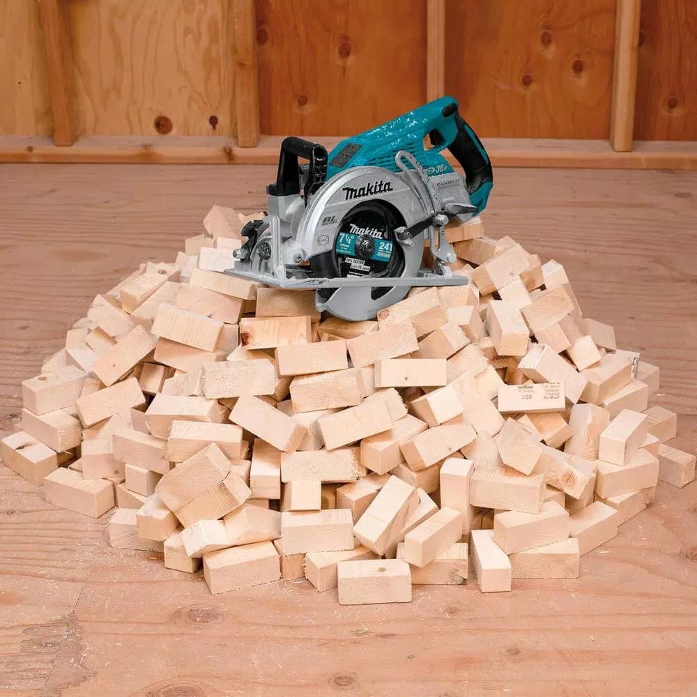Makita 18V X2 LXT Brushless 7-1/4 in. Circular Saw Combo Kit with Bonus Reciprocating Saw & 2 5.0 Ah Batteries