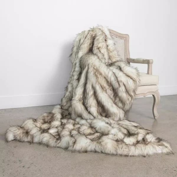 Best Home Fashion Bleached Finn Faux Fur Throw Blanket, 58 in. x 60 in.