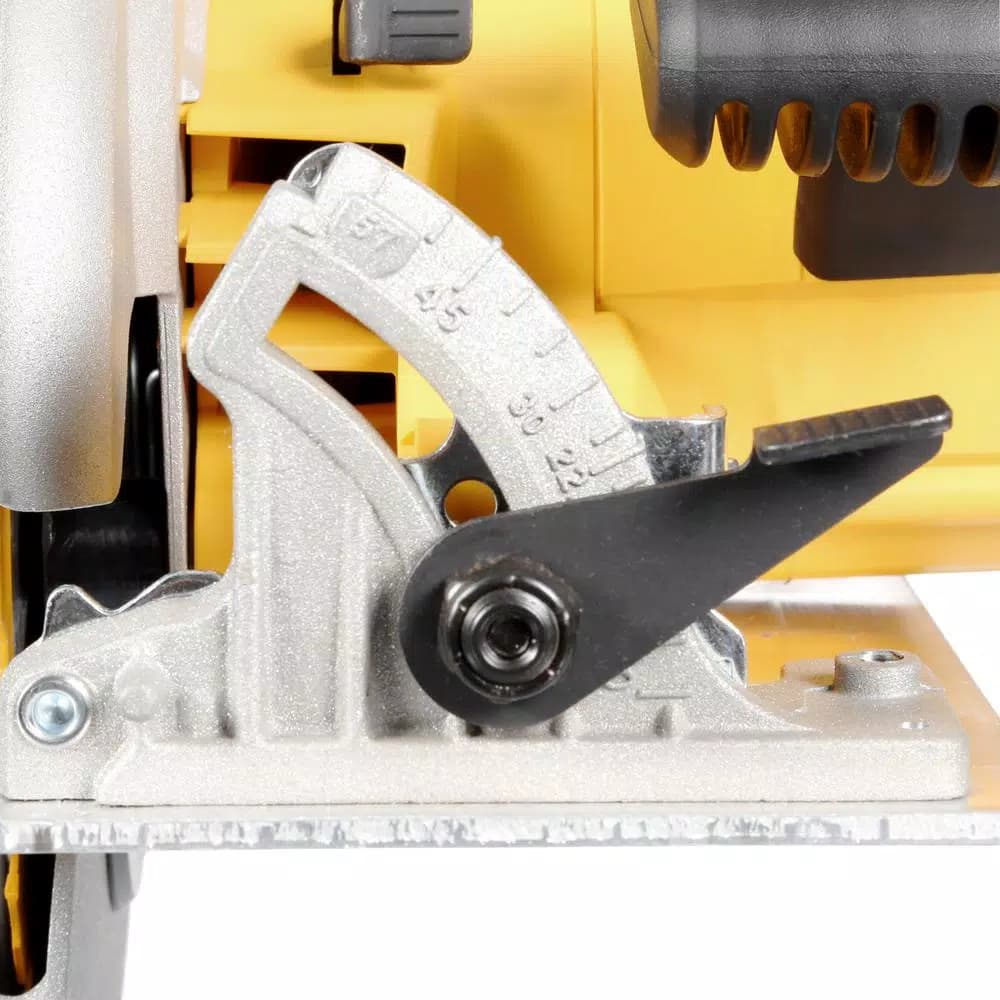 DEWALT 15 Amp 7-1/4 in. Lightweight Corded Circular Saw with Electric Brake