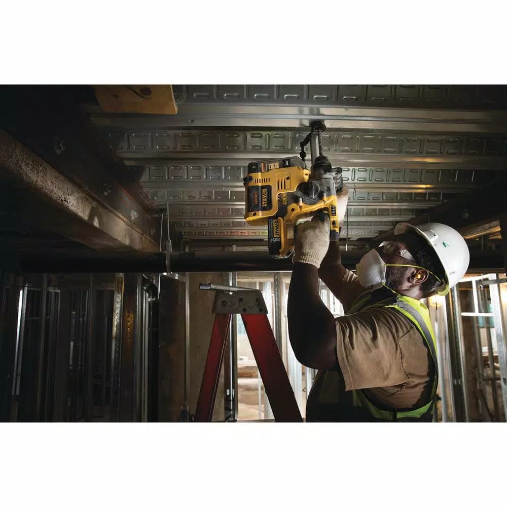 DEWALT 20V MAX XR Brushless 1 in. SDS Plus Rotary Hammer with Onboard Extractor, (2) 5.0 Ah Batteries & Charger