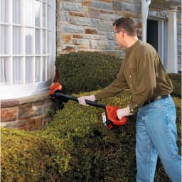 BLACK+DECKER 20V MAX 18 in. Cordless Pole Hedge Trimmer, Tool Only thumbnail 7