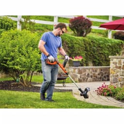 BLACK+DECKER 40V MAX Lithium-Ion Cordless String Trimmer with 1.5 Ah Battery and Charger thumbnail 2