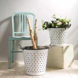 Glitzhome Farmhouse Enamel Metal Basket Set of 2 - White and Galvanized Iron Storage Baskets thumbnail 1