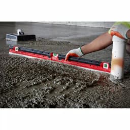 Milwaukee 48 in. Concrete Screed Level, Multi-Functional Magnesium Darby and Level Tool thumbnail 5