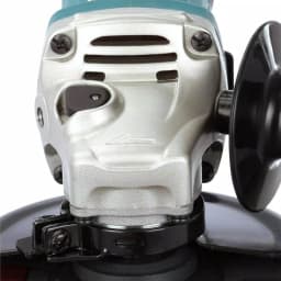 Makita 8 Amp 1 in. SDS-Plus AVT Rotary Hammer & 4-1/2 in. Angle Grinder Combo Kit with Hard Case thumbnail 4