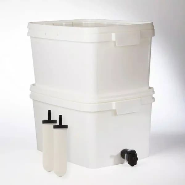 Doulton Sterasyl Gravity-Fed Water Filtration System with 2 Ceramic Candle Filters, 4.2 Gallon Capacity