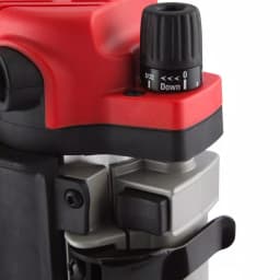 Milwaukee 1-3/4 Max HP BodyGrip Router, 11 Amp, 24,000 RPM thumbnail 5