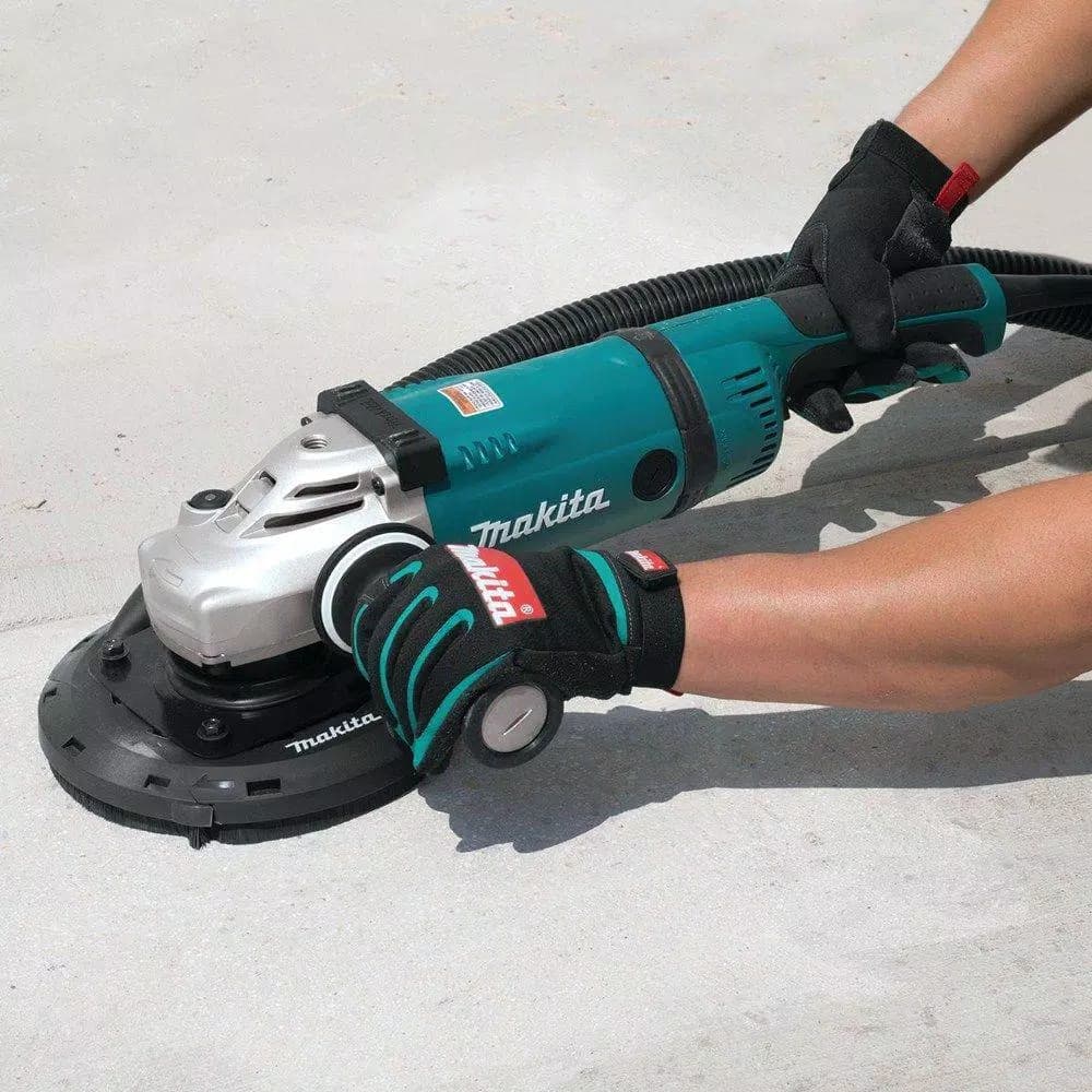 Makita 7 in. Angle Grinder, 15 Amp, Soft Start, 8000 rpm