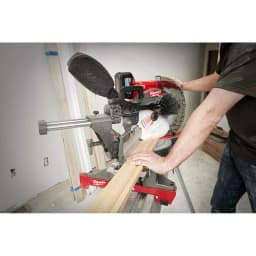 Milwaukee M18 FUEL 12 in. Dual Bevel Sliding Compound Miter Saw with Stand (Tool-Only) thumbnail 4