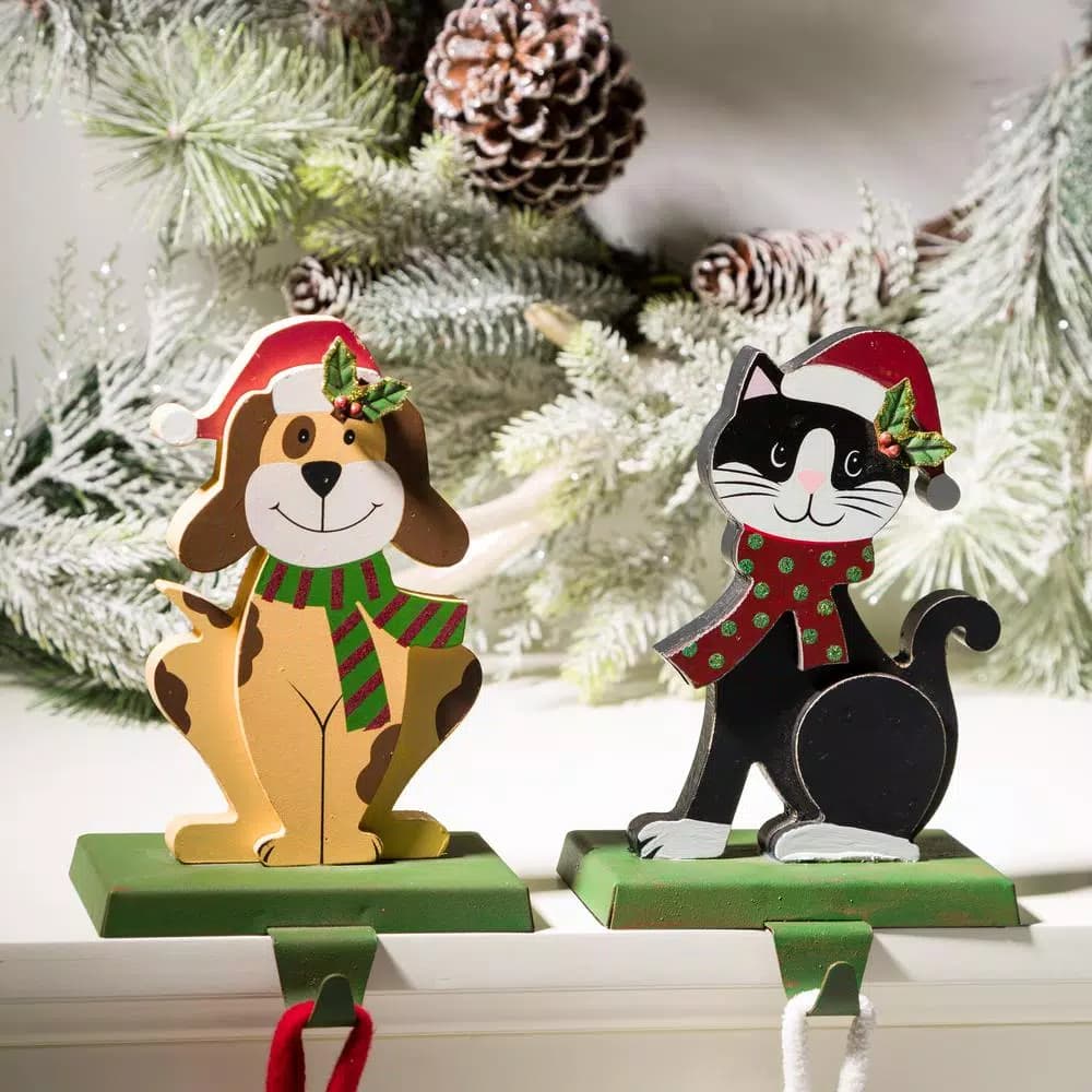 Glitzhome Wooden and Metal Cat and Dog Stocking Holder Set of 2