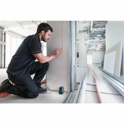 Bosch GLL 50 Self-Leveling Cross-Line Laser Level Kit, 50 ft. Range, Reconditioned thumbnail 7