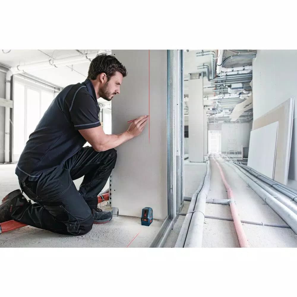 Bosch GLL 50 Self-Leveling Cross-Line Laser Level Kit, 50 ft. Range, Reconditioned