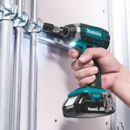 Makita 18V LXT Cordless 1/4 in. Impact Driver Kit with 1.5 Ah Battery and Charger thumbnail 6