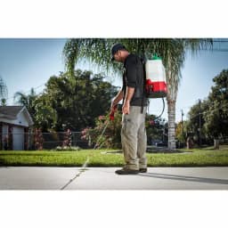 Milwaukee M18 FUEL Blower, Hedge Trimmer & Switch Tank Sprayer 3-Tool Combo Kit (Tool Only) thumbnail 13