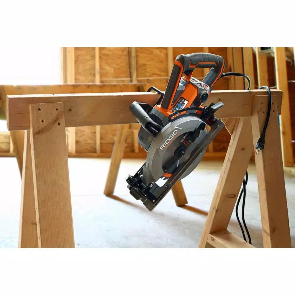RIDGID 15 Amp 7-1/4 in. THRUCOOL Worm Drive Circular Saw