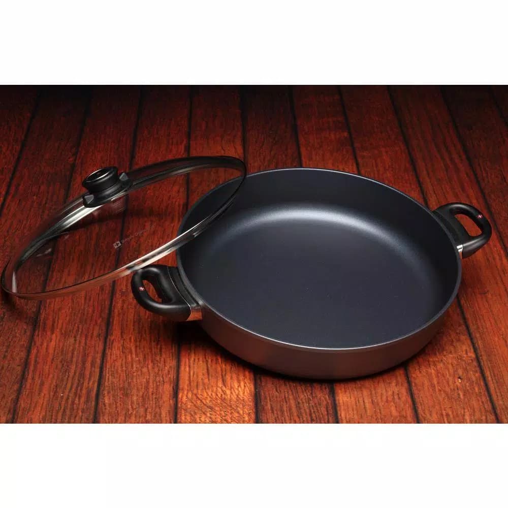 Swiss Diamond Classic Series 4.8 Qt. Cast Aluminum Nonstick Saute Pan with Glass Lid, Gray
