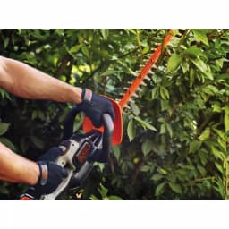 BLACK+DECKER 60V MAX Lithium-Ion Cordless POWERCUT 24 in. Hedge Trimmer with 1.5 Ah Battery and Charger thumbnail 5