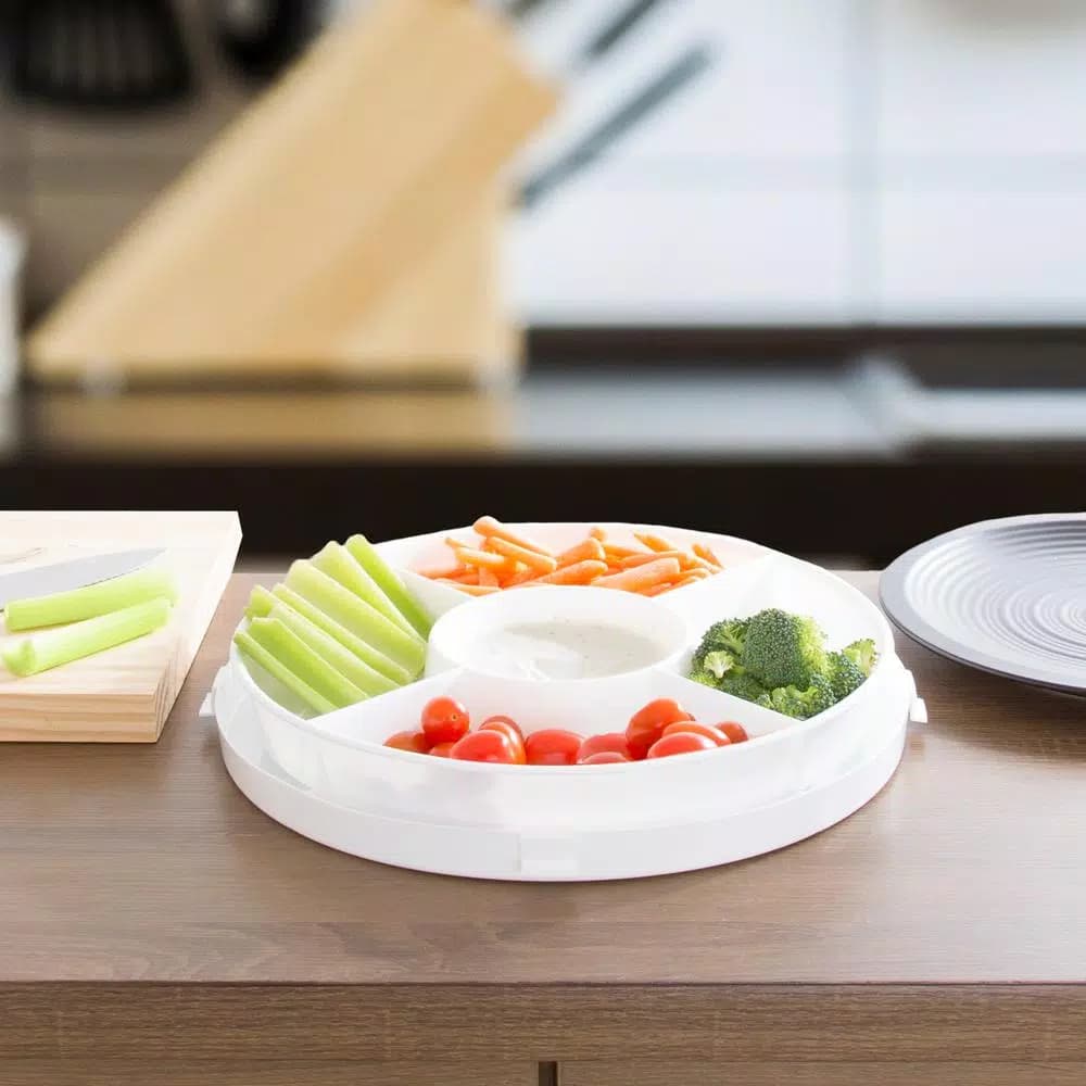 Classic Cuisine 4-Piece Party Tray Travel Set with Locking Lid