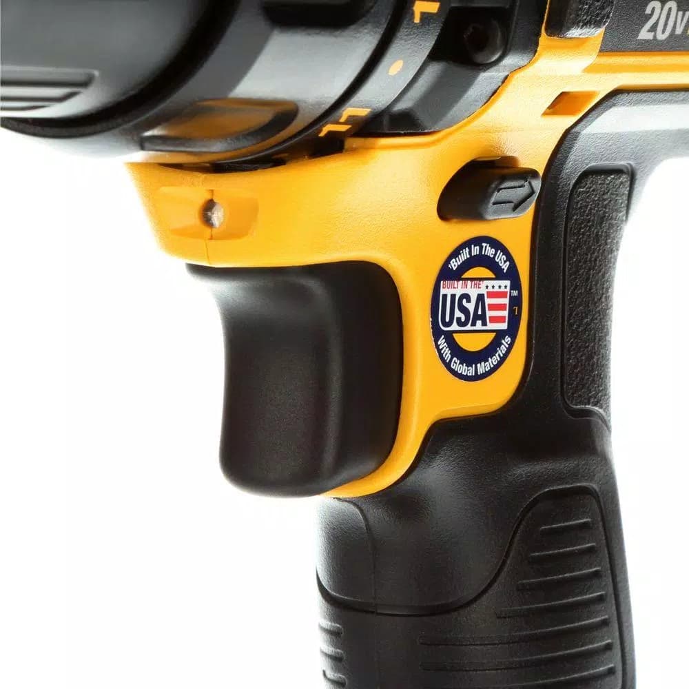 DEWALT 20V MAX Cordless 4-Tool Combo Kit with (2) 2.0Ah Batteries & Charger