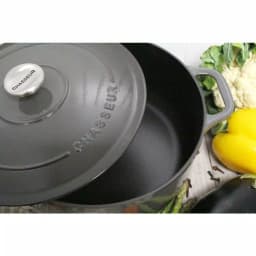 Chasseur 5.5 qt. Round Enameled Cast Iron Dutch Oven with Lid, Caviar Grey thumbnail 3
