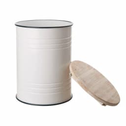 Glitzhome Farmhouse Enamel Metal Round Container Set with Wood Lids, Set of 2 thumbnail 7