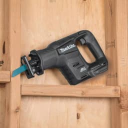 Makita 18V LXT Sub-Compact Brushless Cordless Tool Kit: Drill Driver, Circular Saw, Reciprocating Saw & Battery Pack thumbnail 12
