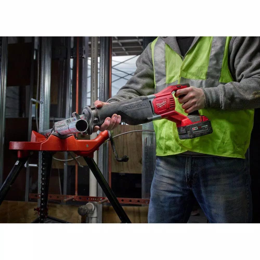 Milwaukee M18 18V Lithium-Ion Cordless SAWZALL Reciprocating Saw (Tool-Only)
