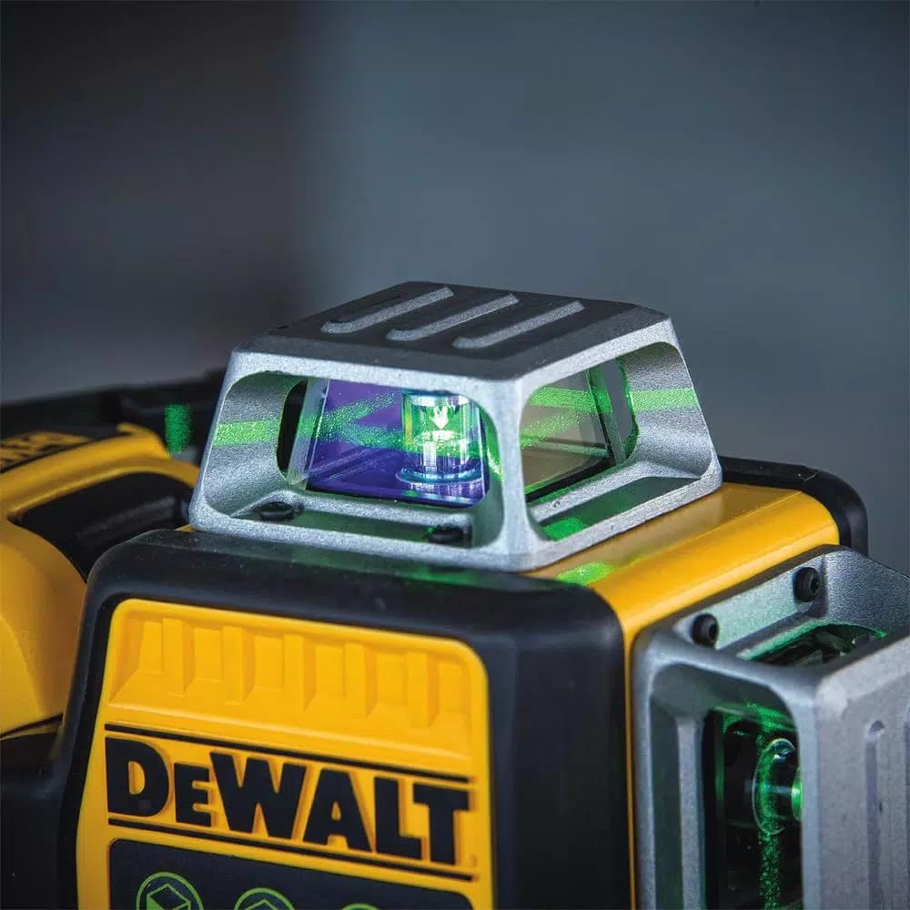 DEWALT 12V MAX Lithium-Ion 3-Beam 360-Degree Green Laser Level Kit with TOUGHSYSTEM 22 in. Tool Box