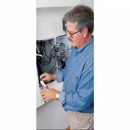 Klein Tools 8 in. Journeyman High Leverage Diagonal Cutting Pliers with Angled Head thumbnail 2