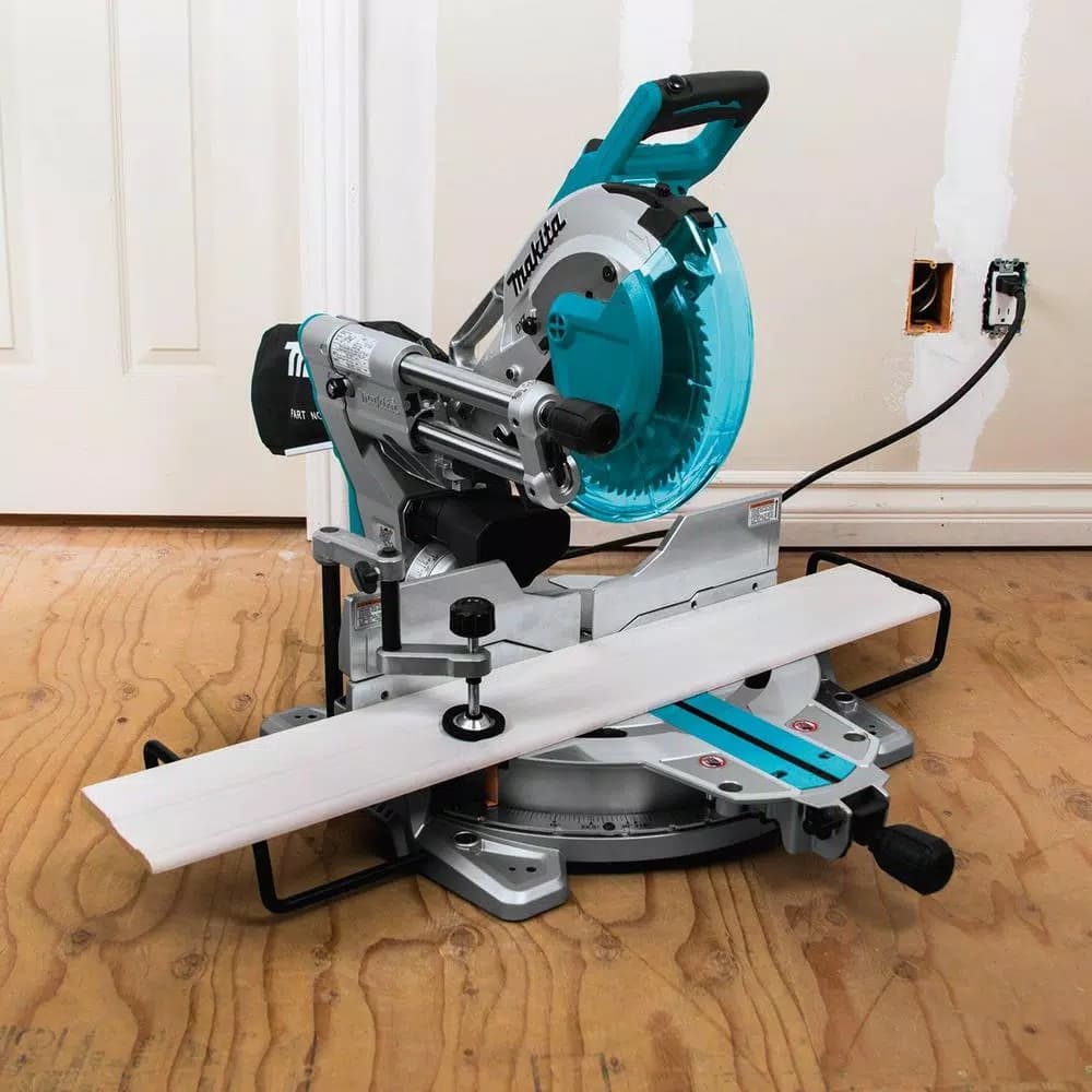 Makita 10 in. Dual Bevel Sliding Compound Miter Saw with Laser, 15 Amp
